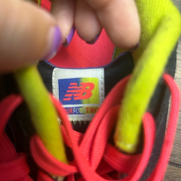 New Balance Tennis Shoes - Picture 3 of 3